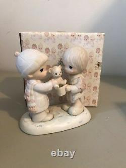 Precious Moment Figurine E0504 Christmastime Is For Sharing Retired 1990