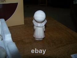 Precious Moment Mini Nativity withRARE TURBAN SHEPHERD BOY FIGURE #E-2395 Vtg 1982