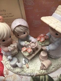 Precious Moments 101548 Planting The Seeds Of Love 1322/7500 Signed