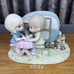 Precious Moments #104048 I'm A Happy Camper When I'm With You Figurine Withbox