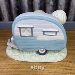 Precious Moments #104048 I'm A Happy Camper When I'm With You Figurine Withbox
