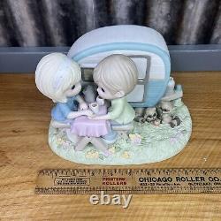 Precious Moments #104048 I'm A Happy Camper When I'm With You Figurine Withbox