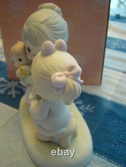 Precious Moments 111752 Everybody's Grandmother 2002 Chapel Exclusive RARE