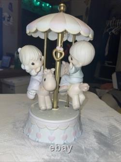 Precious Moments 139475 Love Makes The World Go Round Limited Edition