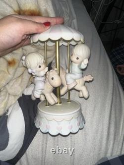 Precious Moments 139475 Love Makes The World Go Round Limited Edition