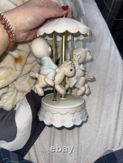 Precious Moments 139475 Love Makes The World Go Round Limited Edition