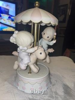 Precious Moments 139475 Love Makes The World Go Round Limited Edition
