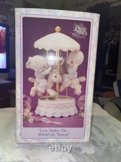 Precious Moments 139475 Love Makes The World Go Round Limited Edition