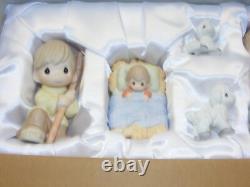 Precious Moments 13 Piece Deluxe Set Nativity Includes Stable 2008 L-1