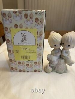 Precious Moments 1978 Love One Another Jonathan and David Figurine With Box