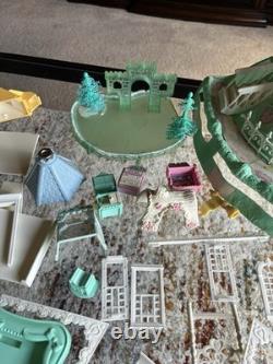 Precious Moments 1980s Vintage Toy Mansion House