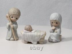 Precious Moments 1982 Come Let Us Adore Him 11pc nativity set E-2395 Vtg w box