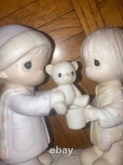 Precious Moments 1983 CHRISTMASTIME IS FOR SHARING Perfect Condition, No Box