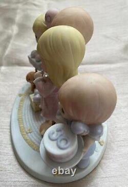 Precious Moments 2008 figurine30 years of Loving, Caring and sharing num A0480
