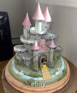 Precious Moments 2012 Ultimate Disney Princess Castle Large Lights Up RARE READ