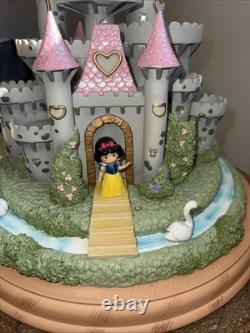 Precious Moments 2012 Ultimate Disney Princess Castle Large Lights Up RARE READ
