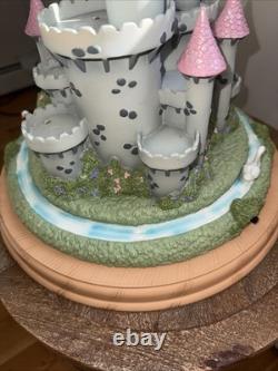 Precious Moments 2012 Ultimate Disney Princess Castle Large Lights Up RARE READ