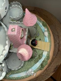 Precious Moments 2012 Ultimate Disney Princess Castle Large Lights Up RARE READ