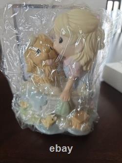 Precious Moments 2013 #134014 WE'RE IN THIS TOGETHER Figurine NIB