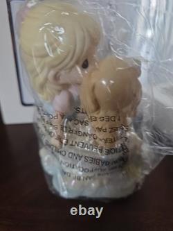 Precious Moments 2013 #134014 WE'RE IN THIS TOGETHER Figurine NIB