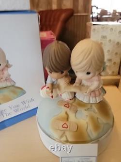 Precious Moments 2019 BE THE CHANGE YOU WISH TO SEE IN THE WORLD CC199003 RARE