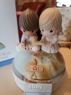 Precious Moments 2019 BE THE CHANGE YOU WISH TO SEE IN THE WORLD CC199003 RARE