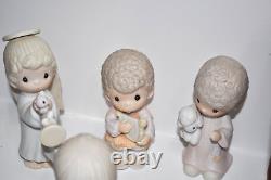 Precious Moments 22 piece Porcelain Figurines 1979-1994+ Wood & Straw Stable