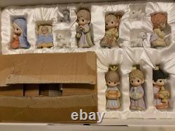 Precious Moments 30th Anniversary Deluxe Collectors Edition Nativity 13 Pieces