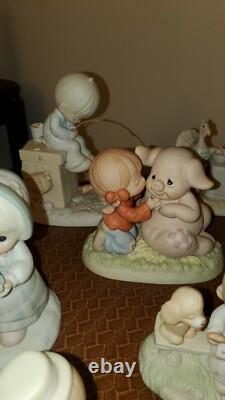 Precious Moments 32 Pieces HUGE LOT COLLECTION RARE RETIRED FIGURINES FREE SHIP