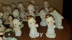 Precious Moments 32 Pieces HUGE LOT COLLECTION RARE RETIRED FIGURINES FREE SHIP