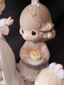 Precious Moments A Portrait Of Loving, Sharing And Caring Figurine In Box 108543