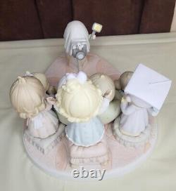 Precious Moments A Portrait of Loving, Sharing, And Caring 2003 Figurine