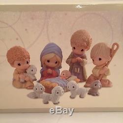 Precious Moments A Savior Is Born 9 Piece Nativity Set #810011 New