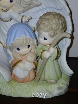 Precious Moments Behold The Newborn King Limited Edition Figurine 211039