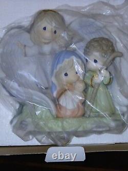 Precious Moments Behold The Newborn King Limited Edition Figurine 211039