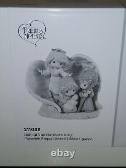 Precious Moments Behold The Newborn King Limited Edition Figurine 211039