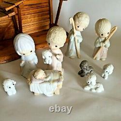 Precious Moments COME LET US ADORE HIM 29pc Nativity Set/Creche Porcelain EC