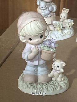 Precious Moments Calendar Girls Edition 2001 (10 Of 12 Figurines)