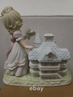 Precious Moments Chapel Exclusive Figurine # 111754 Fairytales Can Come True