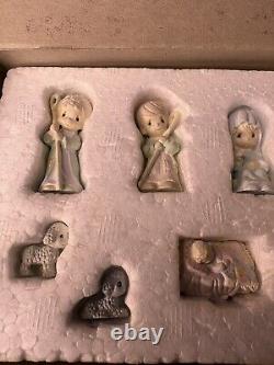 Precious Moments Christmas 9 Piece Nativity Set + Three Wise Men with boxes