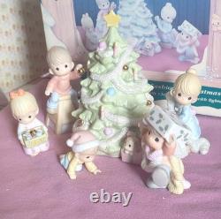 Precious Moments Christmas /Wishing You An Old Fashioned Christmas/ 634778