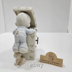 Precious Moments Collectible Do Not Open Till Christmas Figurine Music Box gift