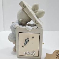 Precious Moments Collectible Do Not Open Till Christmas Figurine Music Box gift