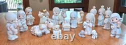 Precious Moments Come Let Us Adore Him 5- 6 Nativity Set & Boxes 17 pieces