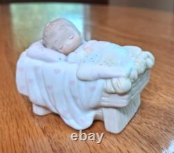 Precious Moments Come Let Us Adore Him 5- 6 Nativity Set & Boxes 17 pieces