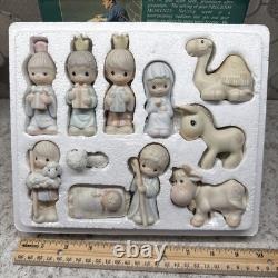 Precious Moments Come Let Us Adore Him Nativity Figurines 1982 Vintage E2395
