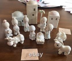 Precious Moments Come Let Us Adore Him Nativity Set & Buildings E2387 E2395
