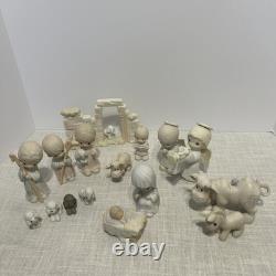 Precious Moments Come Let Us Adore Him Vintage Nativity 16pcSet Jonathan & David
