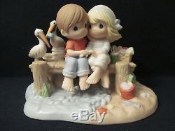 Precious Moments Couple on Dock Our Love Is A Shore Thing #132015LE 3000-NIB