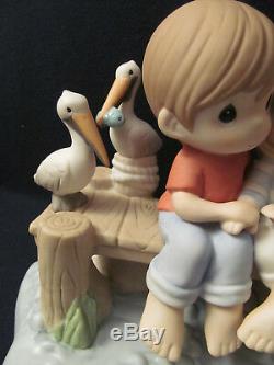 Precious Moments Couple on Dock Our Love Is A Shore Thing #132015LE 3000-NIB